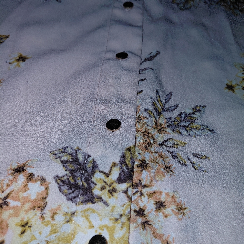 Maurices Womens Multicolor Floral Sleeveless Blouse Large Good Used Condition - Picture 4 of 4